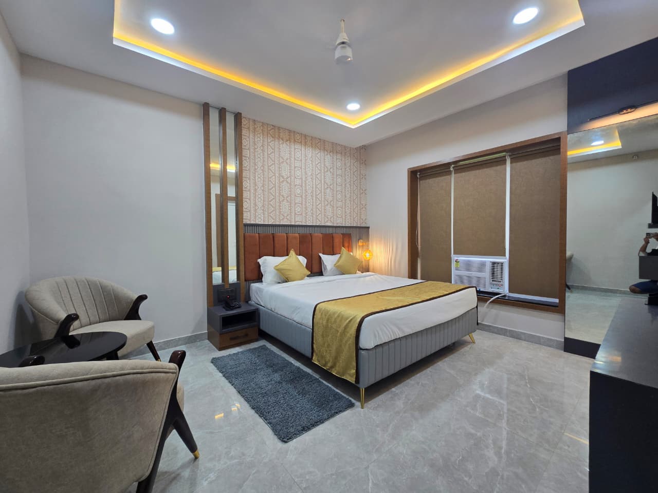 deluxe room gallery